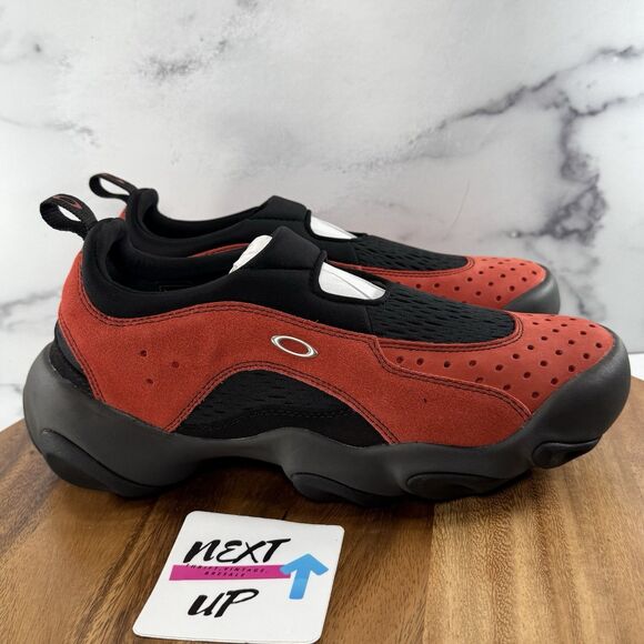 Men’s size 10.5-OAKLEY BRAIN DEAD FACTORY TEAM FLESH SANDAL BRAND NEW LAVA RED - Picture 3 of 9